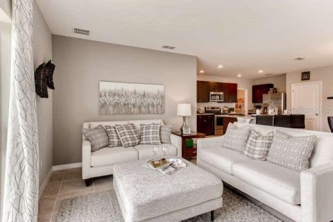 Casa en venta en Ocoee, Florida, 5 dormitorios, 227.33 m2 № 1812861 - foto 4