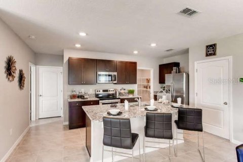 Casa en venta en Ocoee, Florida, 5 dormitorios, 227.33 m2 № 1812861 - foto 7