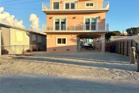 Casa en Key Largo, Florida 4 dormitorios, 225.94 m2 № 2152687