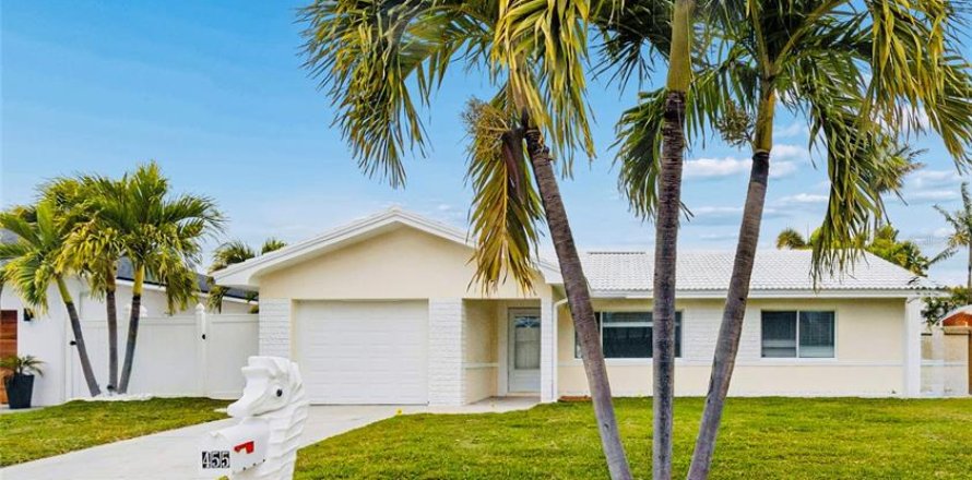 Villa ou maison à Saint Pete Beach, Floride 3 chambres, 134.34 m2 № 2312868