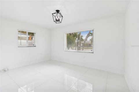 Villa ou maison à vendre à Saint Pete Beach, Floride: 3 chambres, 134.34 m2 № 2312868 - photo 25