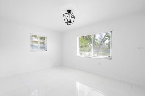 Villa ou maison à vendre à Saint Pete Beach, Floride: 3 chambres, 134.34 m2 № 2312868 - photo 28