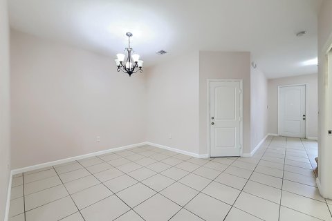 Touwnhouse à louer à Miami Gardens, Floride: 3 chambres, 147.62 m2 № 2387914 - photo 10