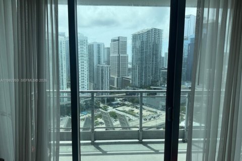 Снять в аренду кондоминиум в Майами, Флорида 2 спальни, 103.49м2, № 2045033 - фото 7