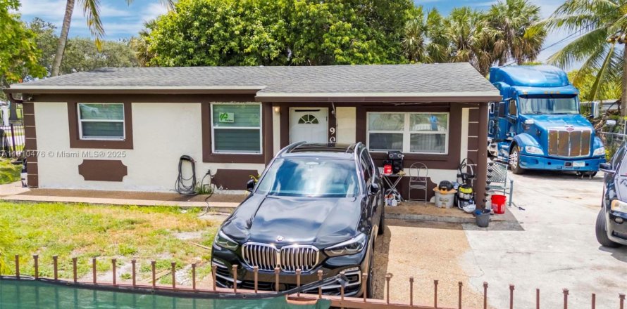 Villa ou maison à Lauderhill, Floride 3 chambres, 71.16 m2 № 1966490