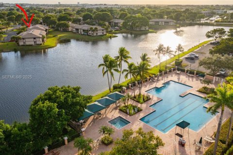 Купить виллу или дом в Тамарак, Флорида 2 спальни, 137.68м2, № 1991975 - фото 25