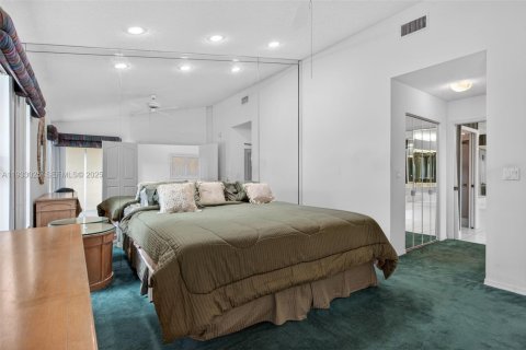 Купить виллу или дом в Тамарак, Флорида 2 спальни, 137.68м2, № 1991975 - фото 13