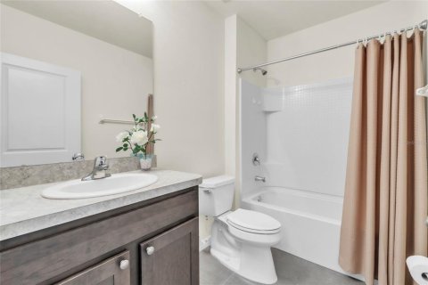 Casa en venta en Thonotosassa, Florida, 4 dormitorios, 170.38 m2 № 2227648 - foto 17