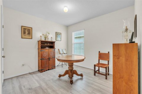 Casa en venta en Thonotosassa, Florida, 4 dormitorios, 170.38 m2 № 2227648 - foto 16