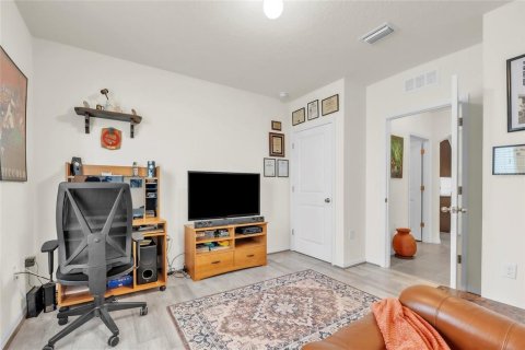 Casa en venta en Thonotosassa, Florida, 4 dormitorios, 170.38 m2 № 2227648 - foto 22