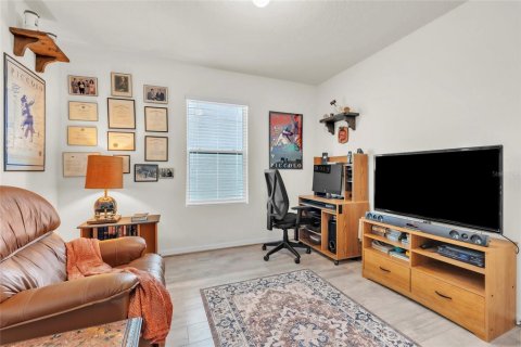 Casa en venta en Thonotosassa, Florida, 4 dormitorios, 170.38 m2 № 2227648 - foto 21