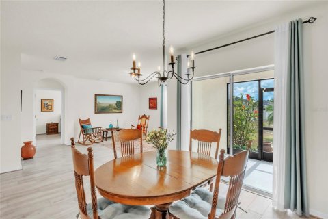 Casa en venta en Thonotosassa, Florida, 4 dormitorios, 170.38 m2 № 2227648 - foto 10