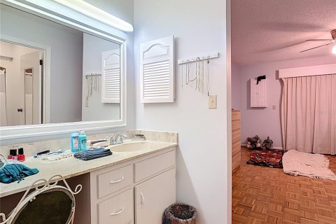 Duplex in New Smyrna Beach, Florida 2 bedrooms, 115.38 sq.m. № 1816888 - photo 28