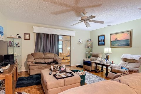 Duplex in New Smyrna Beach, Florida 2 bedrooms, 115.38 sq.m. № 1816888 - photo 9