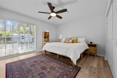 Casa en venta en Gainesville, Florida, 4 dormitorios, 182.27 m2 № 1912550 - foto 16