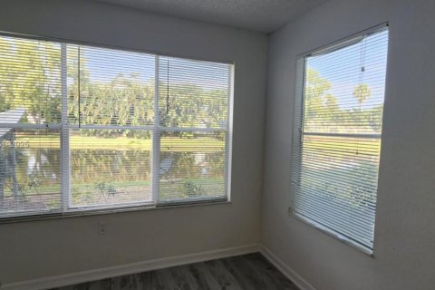 Condo in West Palm Beach, Florida, 2 bedrooms  № 1923802 - photo 19