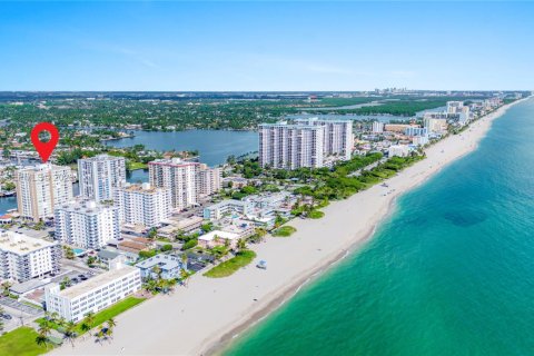 Купить кондоминиум в Холливуд, Флорида 2 спальни, 119.66м2, № 2025768 - фото 9