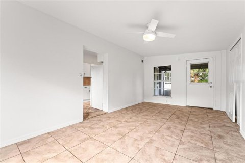 Casa en venta en Orlando, Florida, 3 dormitorios, 143.26 m2 № 1815132 - foto 7