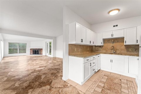 Casa en venta en Orlando, Florida, 3 dormitorios, 143.26 m2 № 1815132 - foto 4