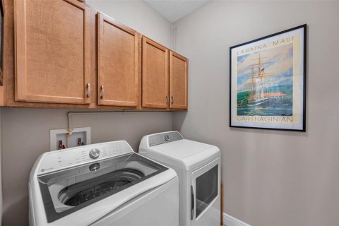 Townhouse in Palm Harbor, Florida 3 bedrooms, 190.08 sq.m. № 1819294 - photo 27