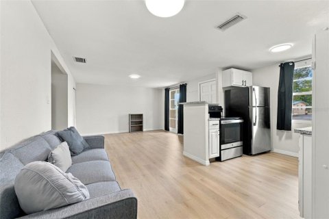Casa en venta en Tampa, Florida, 4 dormitorios, 123 m2 № 2377971 - foto 9