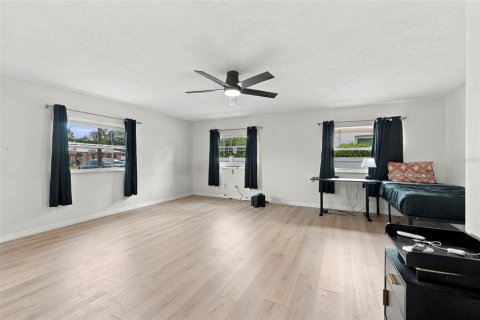 Casa en venta en Tampa, Florida, 4 dormitorios, 123 m2 № 2377971 - foto 14