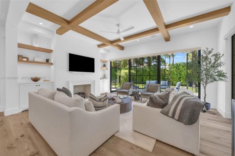 House in Hobe Sound, Florida 4 bedrooms, 321.26 sq.m. № 2003231 - photo 12