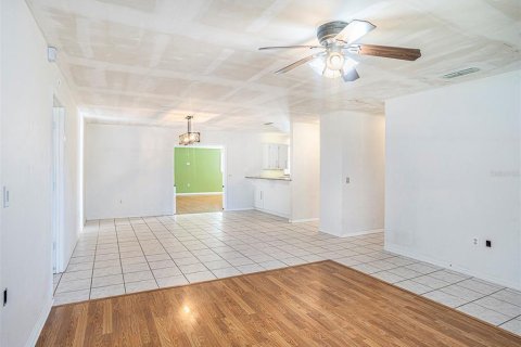 House in Lakeland, Florida 3 bedrooms, 222.5 sq.m. № 1743637 - photo 5