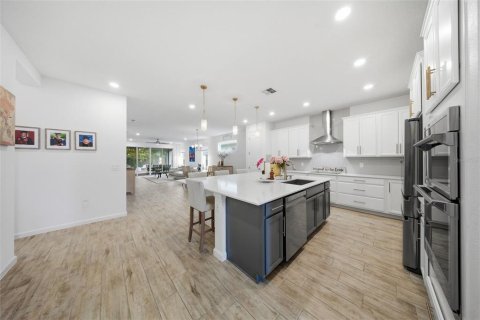 Villa ou maison à vendre à Clermont, Floride: 4 chambres, 218.88 m2 № 2306655 - photo 7