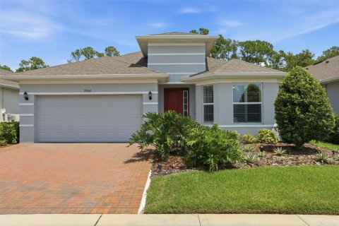 Casa en Clermont, Florida 4 dormitorios, 218.88 m2 № 2306655