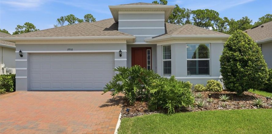 Villa ou maison à Clermont, Floride 4 chambres, 218.88 m2 № 2306655