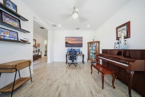 Villa ou maison à vendre à Clermont, Floride: 4 chambres, 218.88 m2 № 2306655 - photo 6