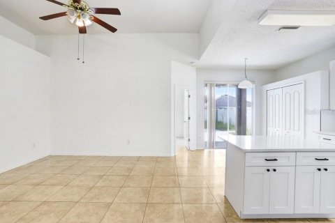 Villa ou maison à louer à Valrico, Floride: 3 chambres, 147.71 m2 № 1879351 - photo 9