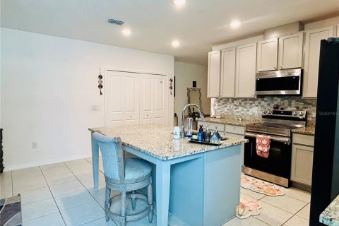 Villa ou maison à vendre à Mascotte, Floride: 4 chambres, 176.33 m2 № 2430735 - photo 8