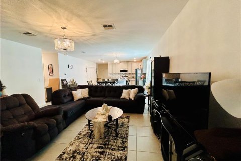 Villa ou maison à vendre à Mascotte, Floride: 4 chambres, 176.33 m2 № 2430735 - photo 18