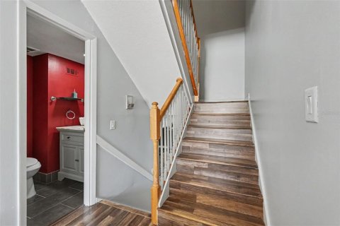 Townhouse in Tampa, Florida 2 bedrooms, 96.99 sq.m. № 2237971 - photo 14