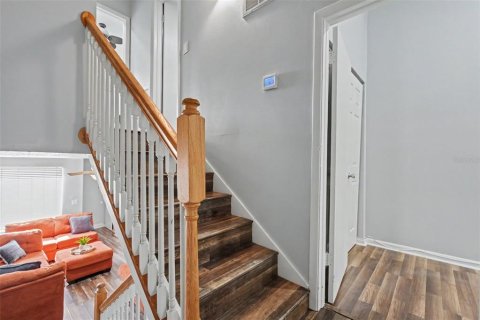 Townhouse in Tampa, Florida 2 bedrooms, 96.99 sq.m. № 2237971 - photo 15