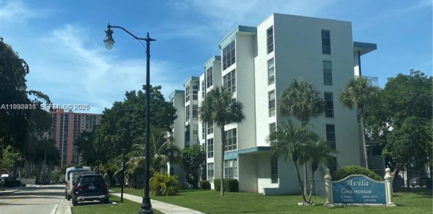 Condo à Sunny Isles Beach, Floride, 2 chambres № 2056819