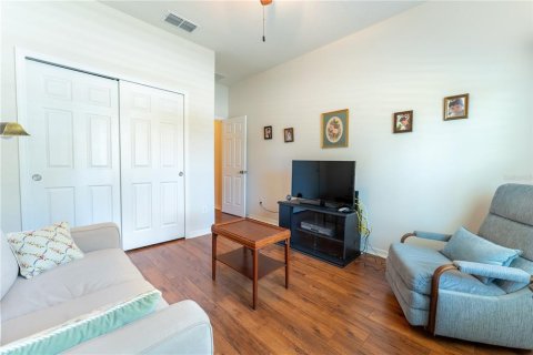 House in Saint Cloud, Florida 4 bedrooms, 226.59 sq.m. № 2394264 - photo 28