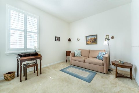 House in Saint Cloud, Florida 4 bedrooms, 226.59 sq.m. № 2394264 - photo 22