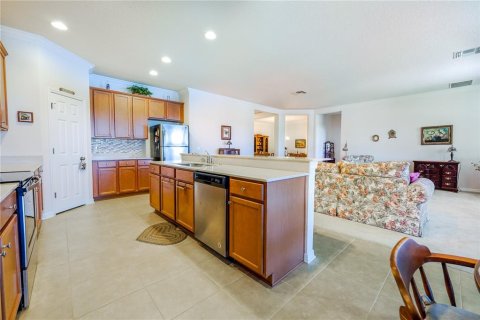 House in Saint Cloud, Florida 4 bedrooms, 226.59 sq.m. № 2394264 - photo 12