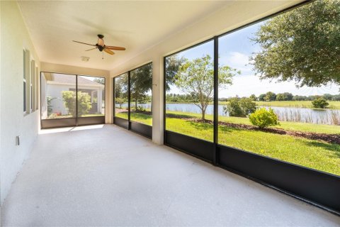 House in Saint Cloud, Florida 4 bedrooms, 226.59 sq.m. № 2394264 - photo 9
