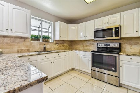 Casa en alquiler en Saint Petersburg, Florida, 3 dormitorios, 154.4 m2 № 1905303 - foto 4