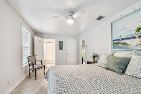 Casa en alquiler en Saint Petersburg, Florida, 3 dormitorios, 154.4 m2 № 1905303 - foto 10