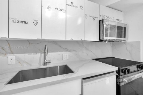 Купить кондоминиум в Авентура, Флорида 2 спальни, 107.49м2, № 1862091 - фото 7