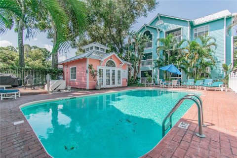Condominio en alquiler en Tampa, Florida, 2 dormitorios, 73.11 m2 № 1918992 - foto 9