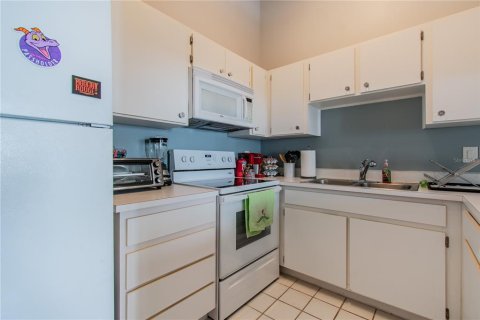 Condominio en alquiler en Tampa, Florida, 2 dormitorios, 73.11 m2 № 1918992 - foto 16