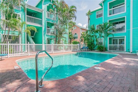Condominio en alquiler en Tampa, Florida, 2 dormitorios, 73.11 m2 № 1918992 - foto 7
