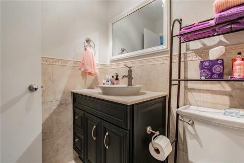 Condominio en alquiler en Tampa, Florida, 2 dormitorios, 73.11 m2 № 1918992 - foto 21