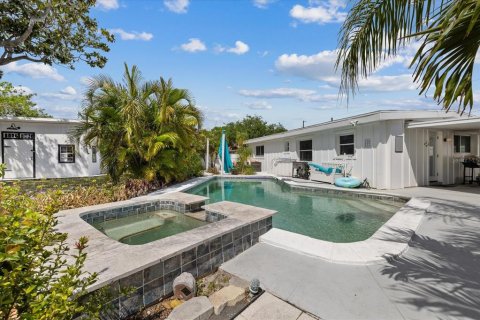 House in Tampa, Florida 2 bedrooms, 82.5 sq.m. № 1636646 - photo 22